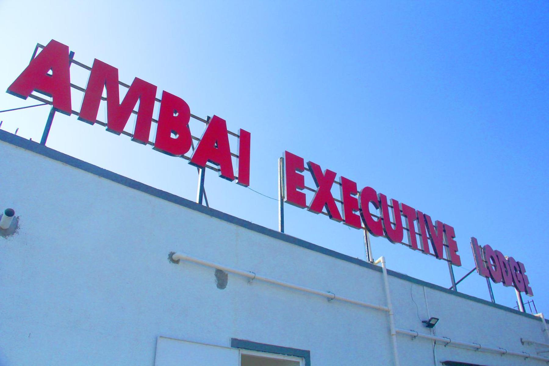 Hotel Ambai Executive Tuljapur Bagian luar foto
