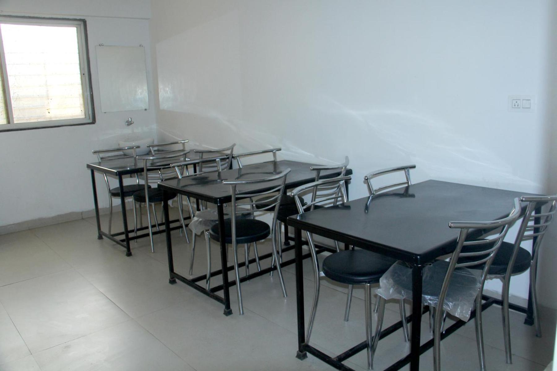 Hotel Ambai Executive Tuljapur Bagian luar foto